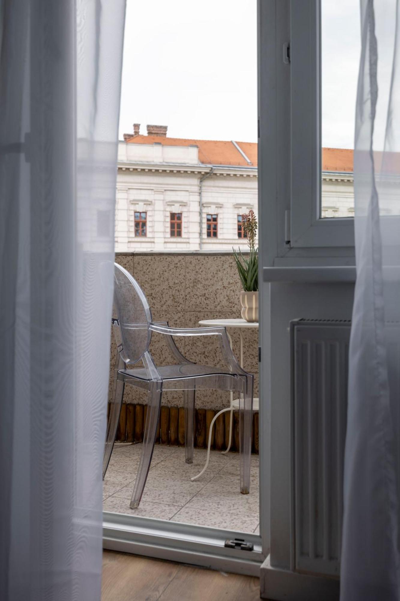 Luxy Central Spacious & Cozy Residence With Balcony Budapest Exteriör bild